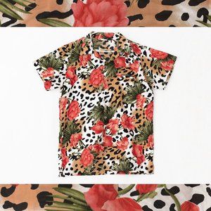 Exotic Unisex Maximalist Funky Animal Rose Print Tropical Vintage 90s Tshirt